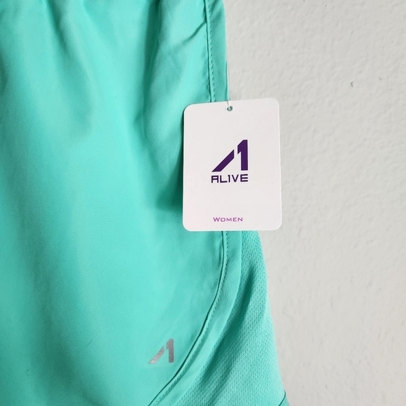 Alive Magnetics Womens Aqua Running Shorts-Size M (NWT) - Picture 3 of 5